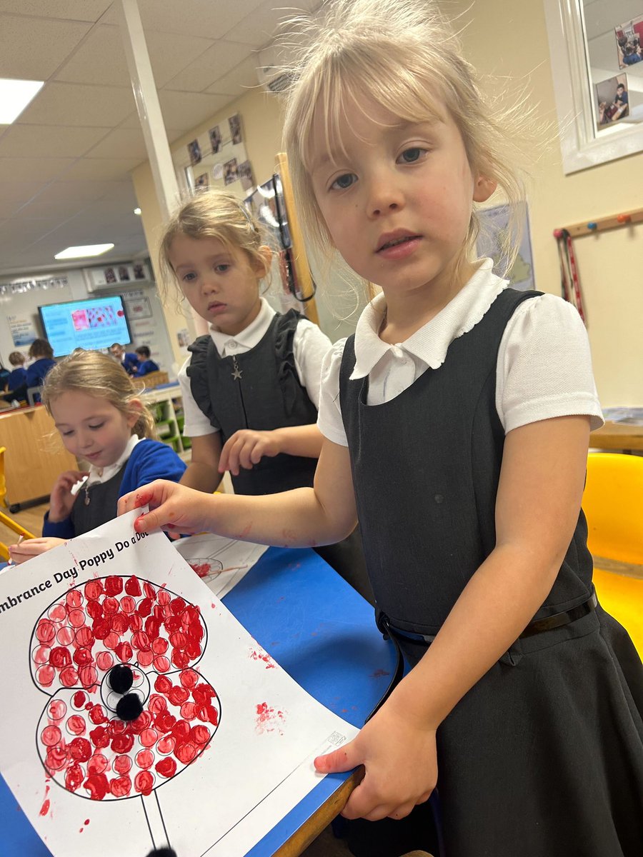 Shoreside Reception (@shoresiderec) on Twitter photo Today we learnt about Remembrance Day. We know why we celebrate Remembrance, to remember all of the soldiers from the past! Then we looked at poppies and why we wear poppies to support and remember those who fought🥀🌹 <a href="/Shoreside1234/">Shoreside Primary School</a> <a href="/MrPowerREMAT/">Mr Power</a> <a href="/MissKnipeREMAT/">Miss Knipe</a> <a href="/MrFoleyREMAT/">Mr. Foley</a> Today we learnt about Remembrance Day. We know why we celebrate Remembrance, to remember all of the soldiers from the past! Then we looked at poppies and why we wear poppies to support and remember those who fought🥀🌹 <a href="/Shoreside1234/">Shoreside Primary School</a> <a href="/MrPowerREMAT/">Mr Power</a> <a href="/MissKnipeREMAT/">Miss Knipe</a> <a href="/MrFoleyREMAT/">Mr. Foley</a>