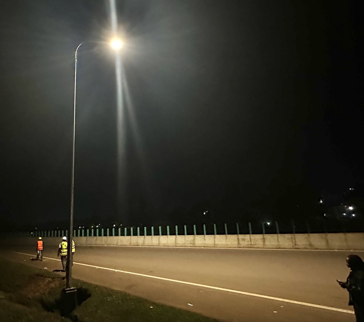 Kampala Entebbe Expressway tweet media