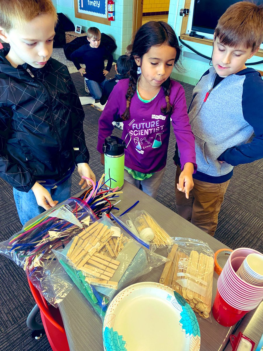 KRunger3's tweet photo. Becoming National Park Engineers! Be sure to check out the related posts about our STEAM project 🧱👷‍♀️🏗️ https://t.co/N5bMGo6mtR