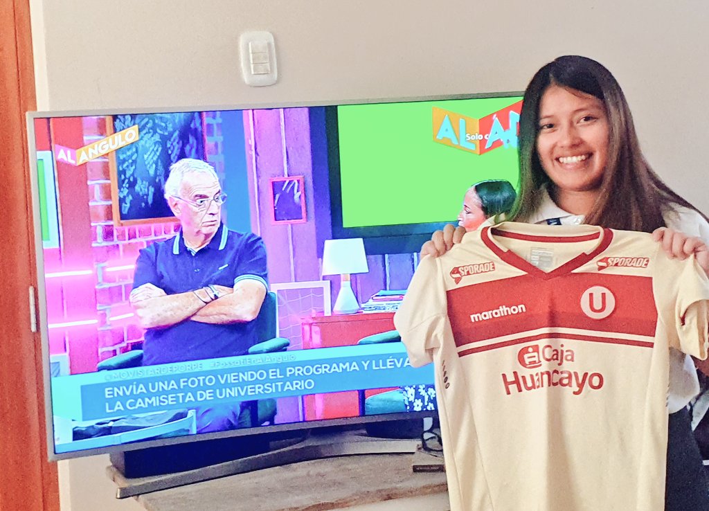 marite_nano's tweet photo. Quisiera agradecer al profe Fossati por este gran campeonato. Conseguir entrada para cada partido ha sido todo un desafío pero siempre estuve alentando al mejor eqⓊipo hasta con lágrimas, pero lo logramos, todo gracias a él, por esa humildad.@MovistarDeporPe #fossatienalangulo https://t.co/obnl8AuDuX