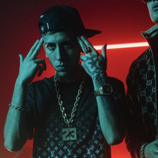 ElJordan23INFO's tweet photo. El Jordan 23 cuenta con 5 canciones en el Top 200 de Spotify Chile 🇨🇱 

#15. Cabaña
#55. En 4 (+1) NP*
#70. BELLAKITA (+5)
#132. Ese Corte - Remix (+9)
#167. SHERATON (+6) https://t.co/9vx6czbWPx