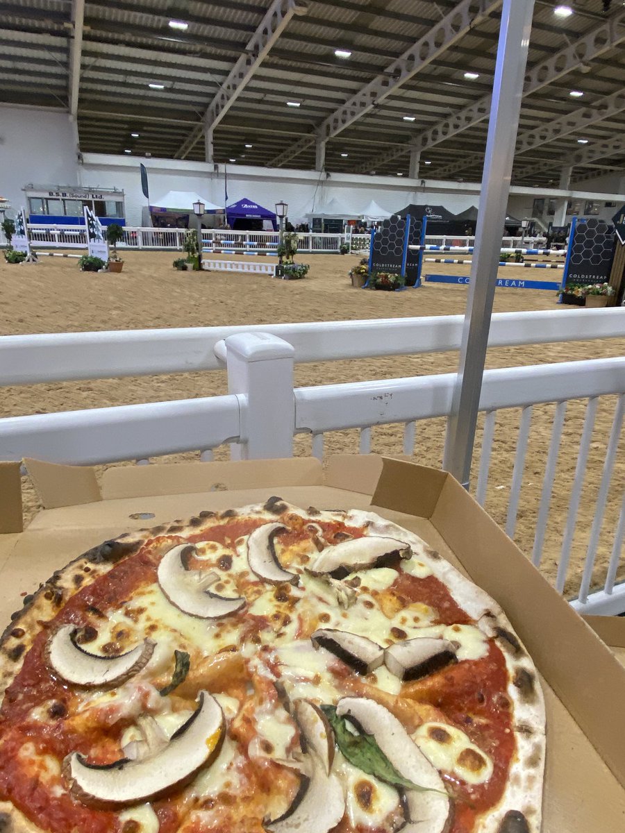 Pizza and showjumping. :).  Our turn tomorrow :)