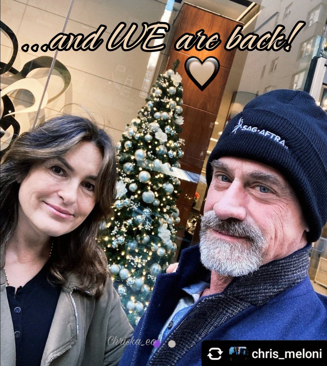 Chriska_EO_'s tweet photo. I'm so under this..🥲🥹 MY HEART 🖤🖤 #ChriskaChaos #PartnersAreBack #ChriskaMood @Mariska @chris_meloni #MariskaHargitay #chrismeloni #marsha #LivvieLoveBenson #Elliot #LoveWins #LoveIsReal #P4L #besties #MarshMelon #Bensler #InMyMissingEra  #friendship #svu #oc @lawandordertv https://t.co/Su1yfyMMXr