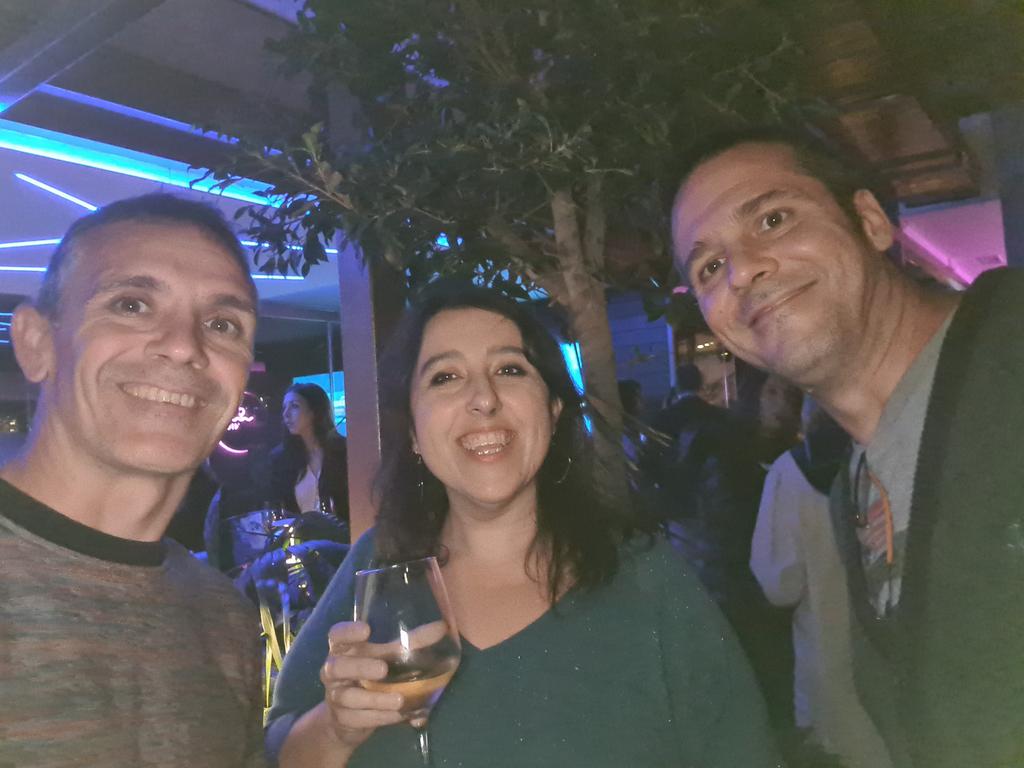 Daniel Gómez-Cabello (@danielgomcab) on Twitter photo Cierre de fiesta con los " andaluces" <a href="/Jonmarfab/">Jonathan Martinez Fabregas</a> <a href="/ValComaills/">Valentine Comaills</a> en #ASEICACongress <a href="/unisevilla/">Universidad de Sevilla</a> Cierre de fiesta con los " andaluces" <a href="/Jonmarfab/">Jonathan Martinez Fabregas</a> <a href="/ValComaills/">Valentine Comaills</a> en #ASEICACongress <a href="/unisevilla/">Universidad de Sevilla</a>