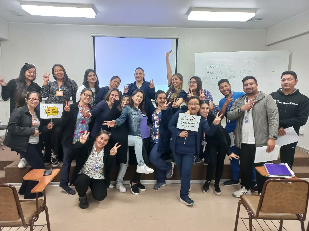 BPSOHospitalIqq's tweet photo. #BPSO @Hospitaliquique Curso Prevención de Caídas en pacientes, muchas gracias por la gran convocatoria y asistencia. 💪🫶 @DorisGrinspun  @rpintornao @Jessica70027495 https://t.co/USv9FjPIUi