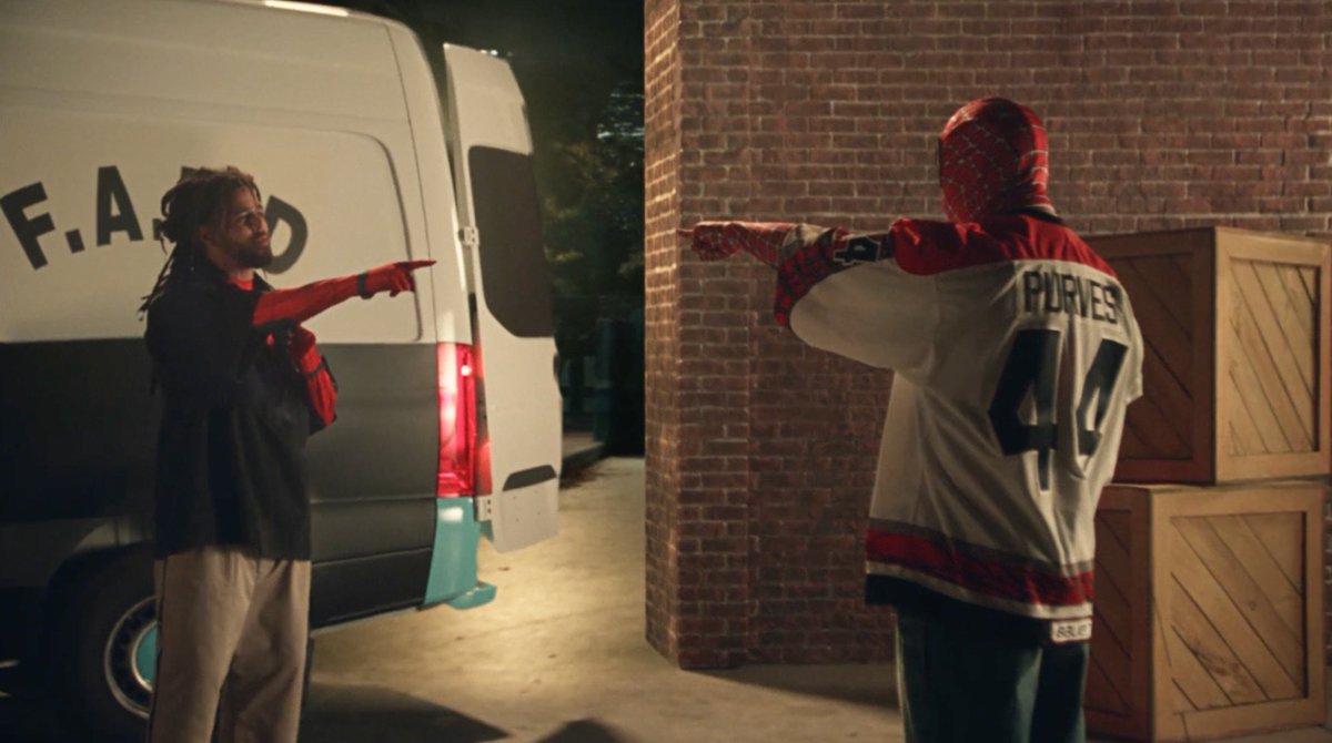 ComplexMusic's tweet photo. "The Spider-Man meme is me looking at Drake." 🕷️ https://t.co/h4ka4Bba3w