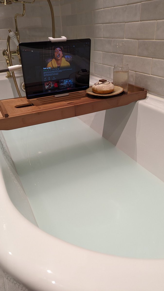 Hubcap3D's tweet photo. I was overdue a bathtub cinema night https://t.co/fdR8otHpr7