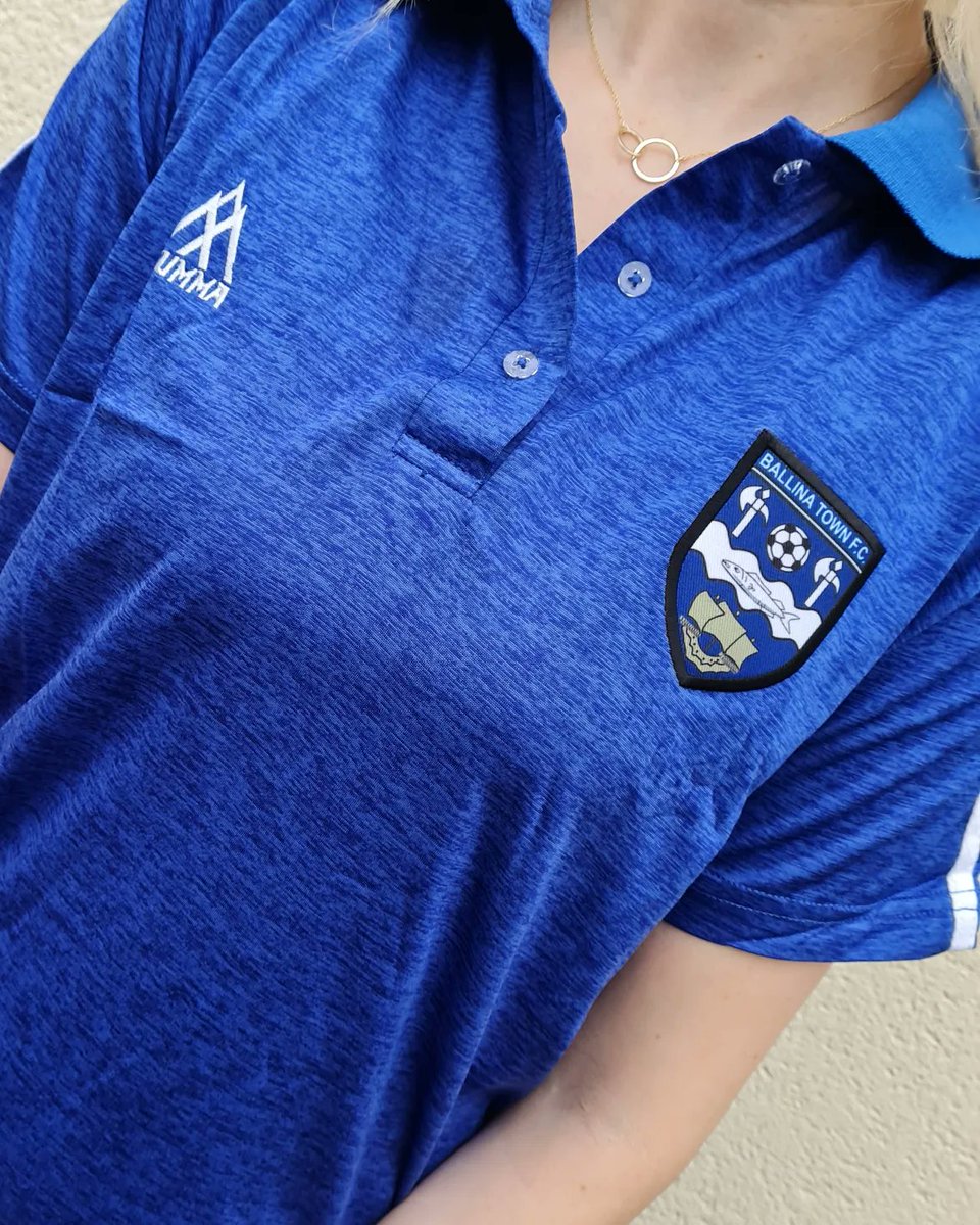 Snood Hood Windbreakers &amp; Polo's en-route to <a href="/BallinaTownFC/">Ballina Town F.C.</a> for the staff 🔵⚪️
Thanks again Eamon 🤝
<a href="/summasportswear/">Summa Sports</a>

#summasports #leisurewear #clubshop #cosy #warm
<a href="/mayowomens/">Mayo Women's League</a> <a href="/mayoleague/">Mayo Football League</a>