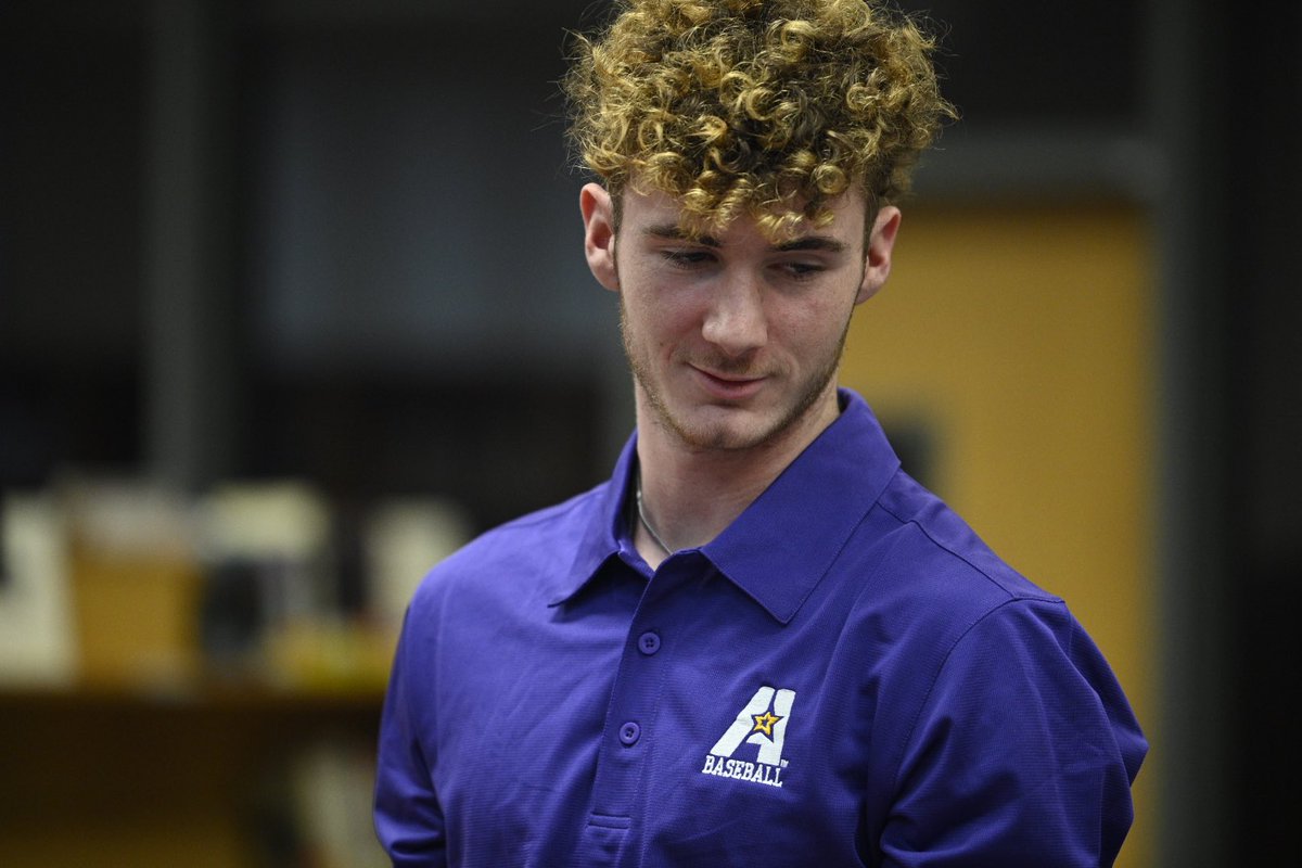b_hoss_mac's tweet photo. Congratulations to @phsrebsbaseball ‘24 catcher @MattWarden15, who signed with @LSUA_BSB @lsuagenerals on Wednesday. #cenlapreps https://t.co/NtGJg6yUdk