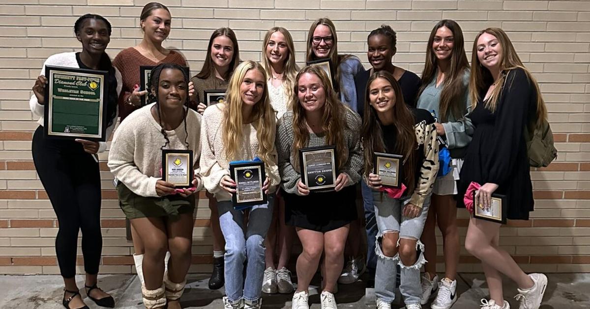 GDPsports's tweet photo. Gwinnett Diamond Club Honors Best in Gwinnett High School Softball https://t.co/Db9HDg76Sg https://t.co/qDHsVms5kW