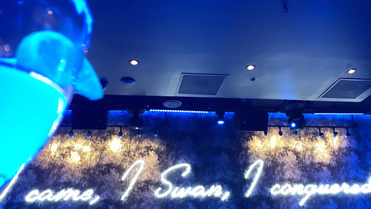 RealStunnaChic's tweet image. I’m Most Definitely Doubling Back #BlackSwan 🦢 
#ExpensiveTaste