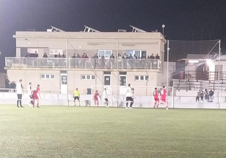 ⏹️Finaaaaaaaaaaal en @Lafontdencarros amb un nou ➕3️⃣ pel Deportivo Ontinyent. 👉🏼1-2 tot i haver jugat l'última mitja hora amb 🔟 per l'expulsió d'Olava. ⚽ @Fran_benito22 empatava en el 1r acte i Alfaro remuntava ja al 2n temps