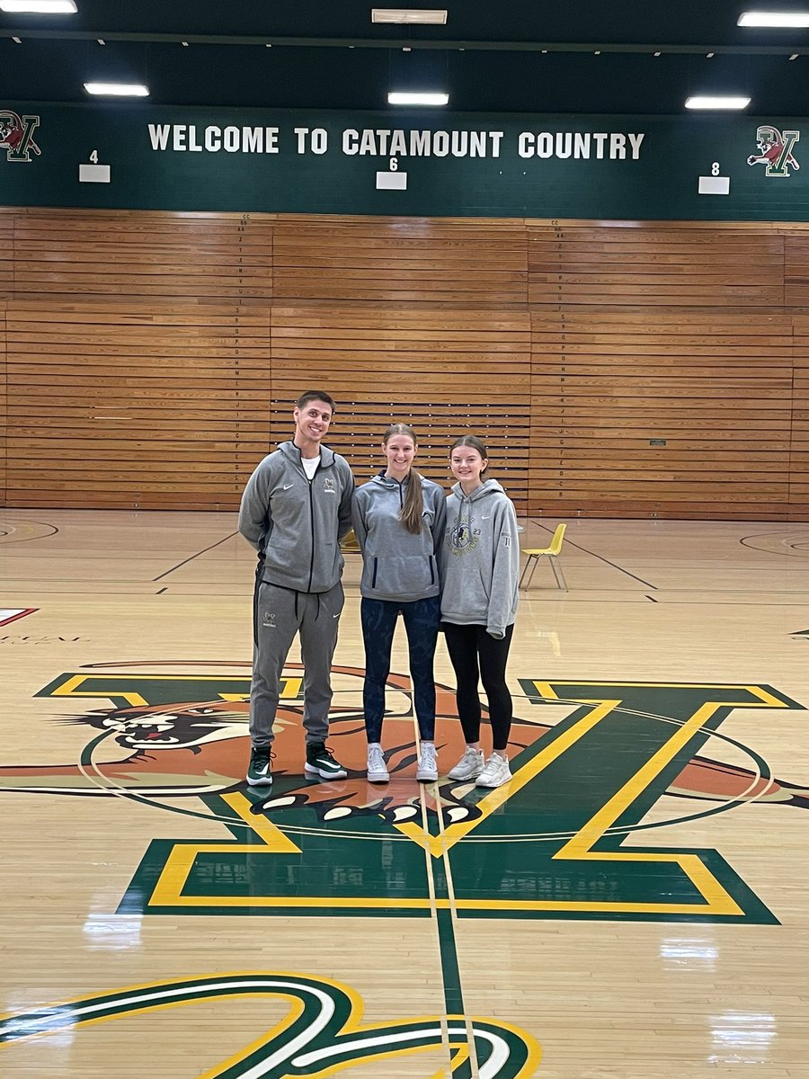 Lily Singer tweet media