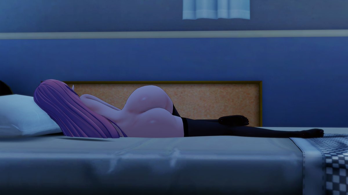 It was mid day during an expeition to look for a human base camp. The Queen was sleeping in her tent unaware the reader had snuck in