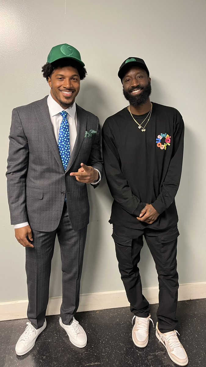 jackywright's tweet photo. It’s like the draft all over again
Fly Eagles Fly!

https://t.co/G1m8sHkKyl https://t.co/oVj7TnVozq
