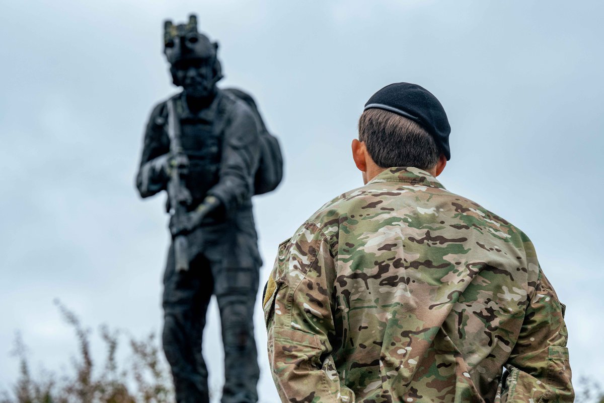 AFSpecOpsCmd's tweet photo. This week, 7 Air Commandos will face physical and mental challenges to vie for #AFSOCServiceMemberOfTheYear. The winner advances to compete for #USSOCOMServiceMemberOfTheYear against other branches in @USSOCOM.
AFSOC Winner announced Friday, Nov. 17 @ 8:30 p.m. ET! ππͺ https://t.co/WHRLyfdDaa