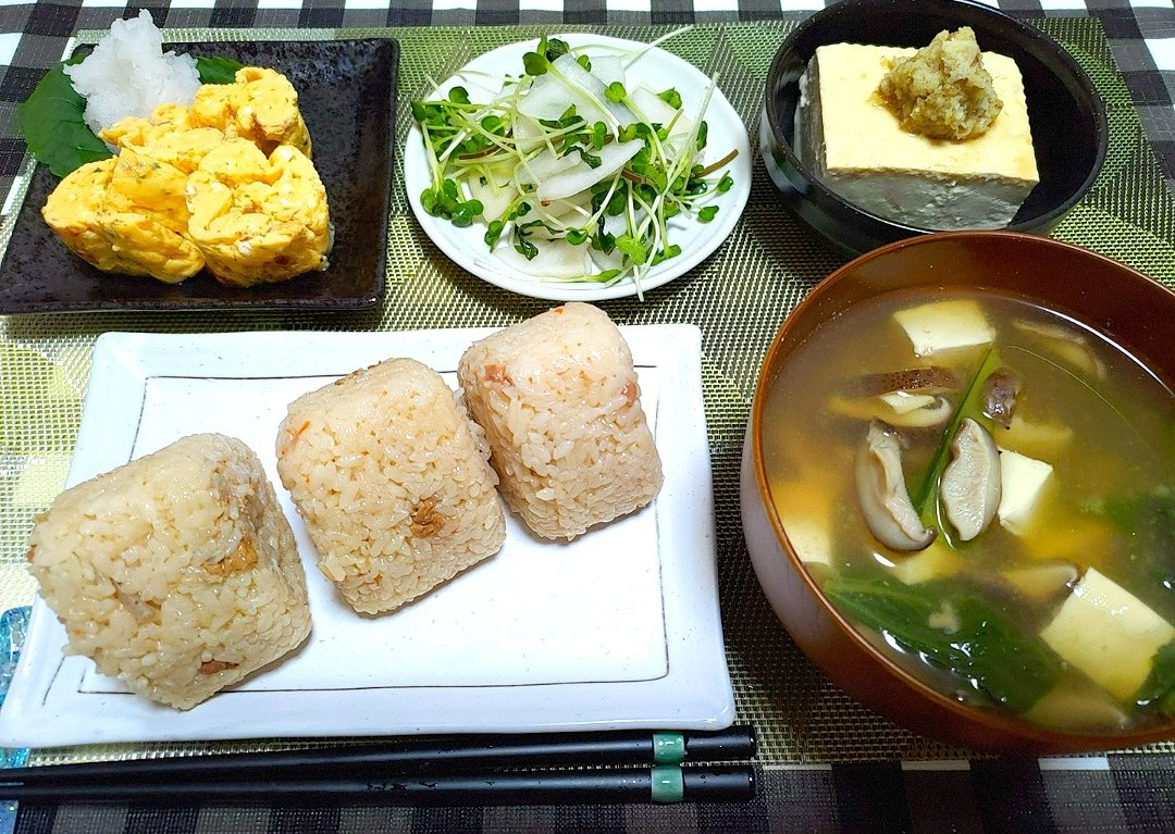 あさごはんなのだ。わせわせ🦝💦
