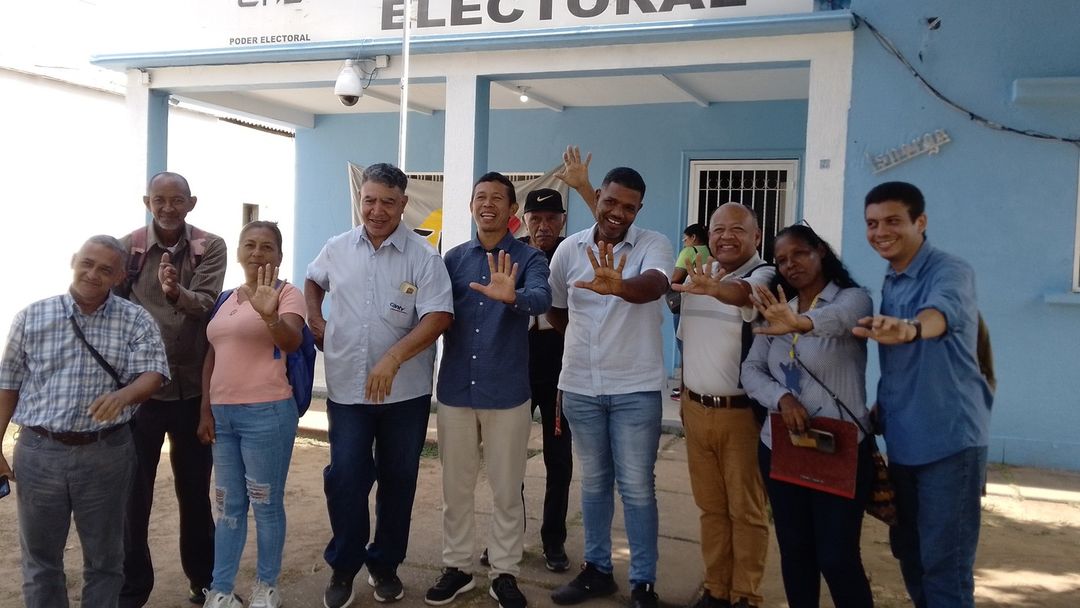 Mincyt_VE's tweet photo. #15Nov | Movimientos sociales de Científicos e Innovadores del estado Bolívar se adhieren al referéndum consultivo en defensa del Esequibo

Más información ⏩https://t.co/zyoHDhNZ5X

#DefiendeElEsequibo https://t.co/RvBy4Q7Dpu