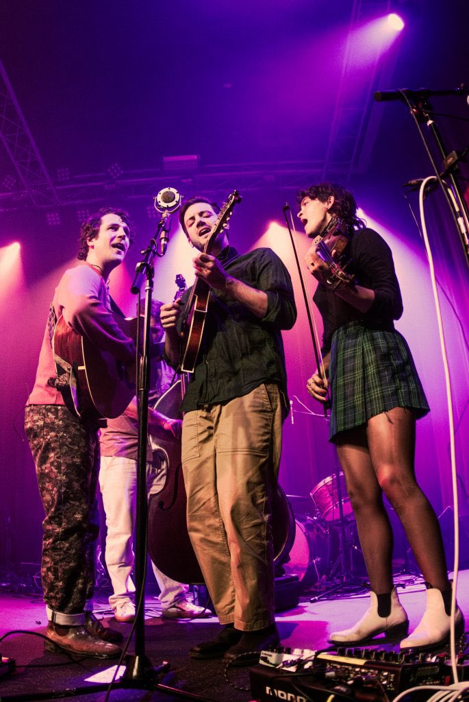 ftpunks's tweet photo. @mipsomusic perfectly blends classic Americana with modern indie folk to create a vibrant, emotion-packed sound. They stopped at the Fine Line on Nov. 1st and put on a lovely show.

View the full photo gallery on our site now!

📸: @zyleemaephoto 

https://t.co/7XAUVEs2xD https://t.co/w7iXivcX9C
