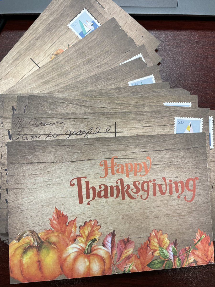 lufkintweets's tweet photo. This holiday season our staff each drew a random name and wrote a thank you note on a postcard to that colleague because we believe in the power of #lightningconnections. ⚡️🖤❤️#checkyourmailbox https://t.co/i6zj34ugp6