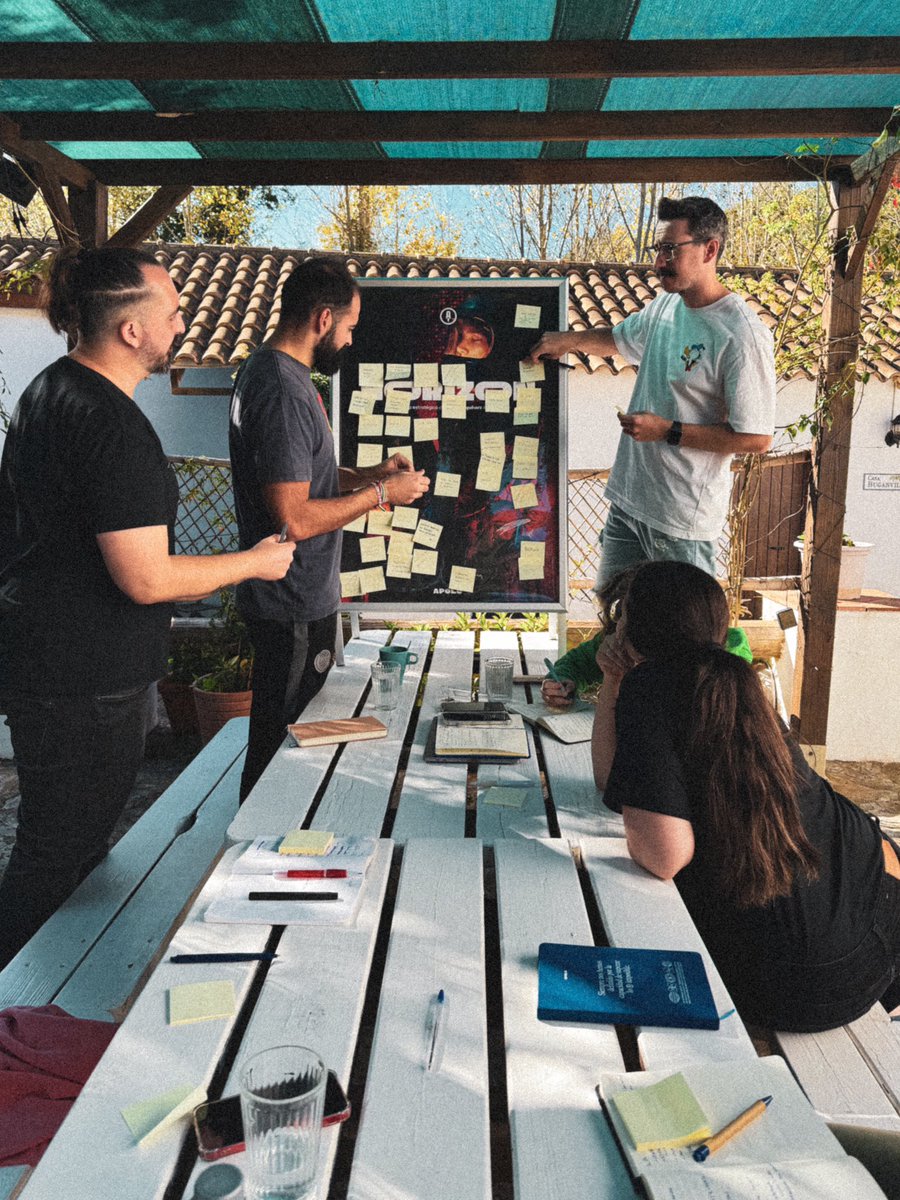 sergio_branding's tweet image. Día 3. #HorizonCamp 

@apolobranding