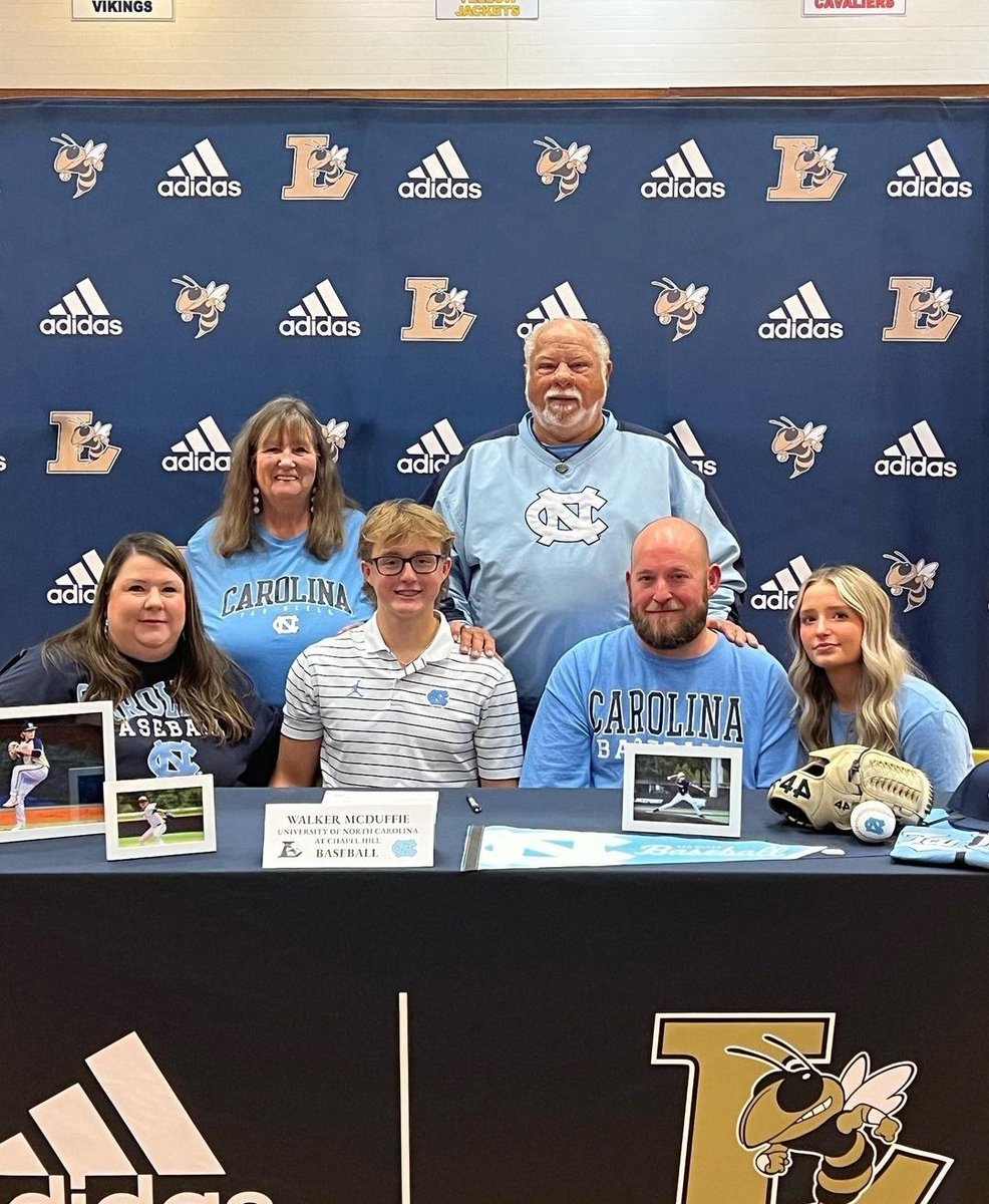 LCHS_Boosters's tweet image. Congratulations to @walkermcduffie on signing his NLI to further his academic and athletic career with @DiamondHeels #JacketPride
