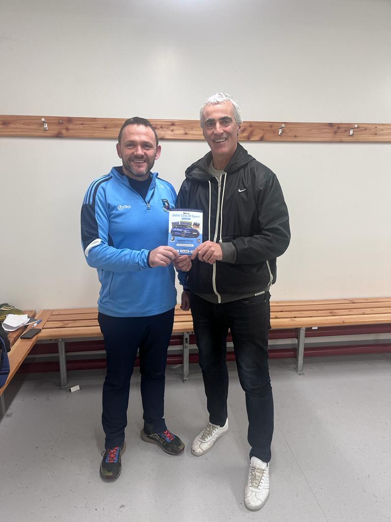 MilfordGAA1's tweet photo. @officialdonegal manager Jim McGuinness supporting our HUGE Club Development Draw with Donall Barrett recently, be sure to get your tickets at https://t.co/cFo2ZtcLZW! https://t.co/uz1zhAx6dL