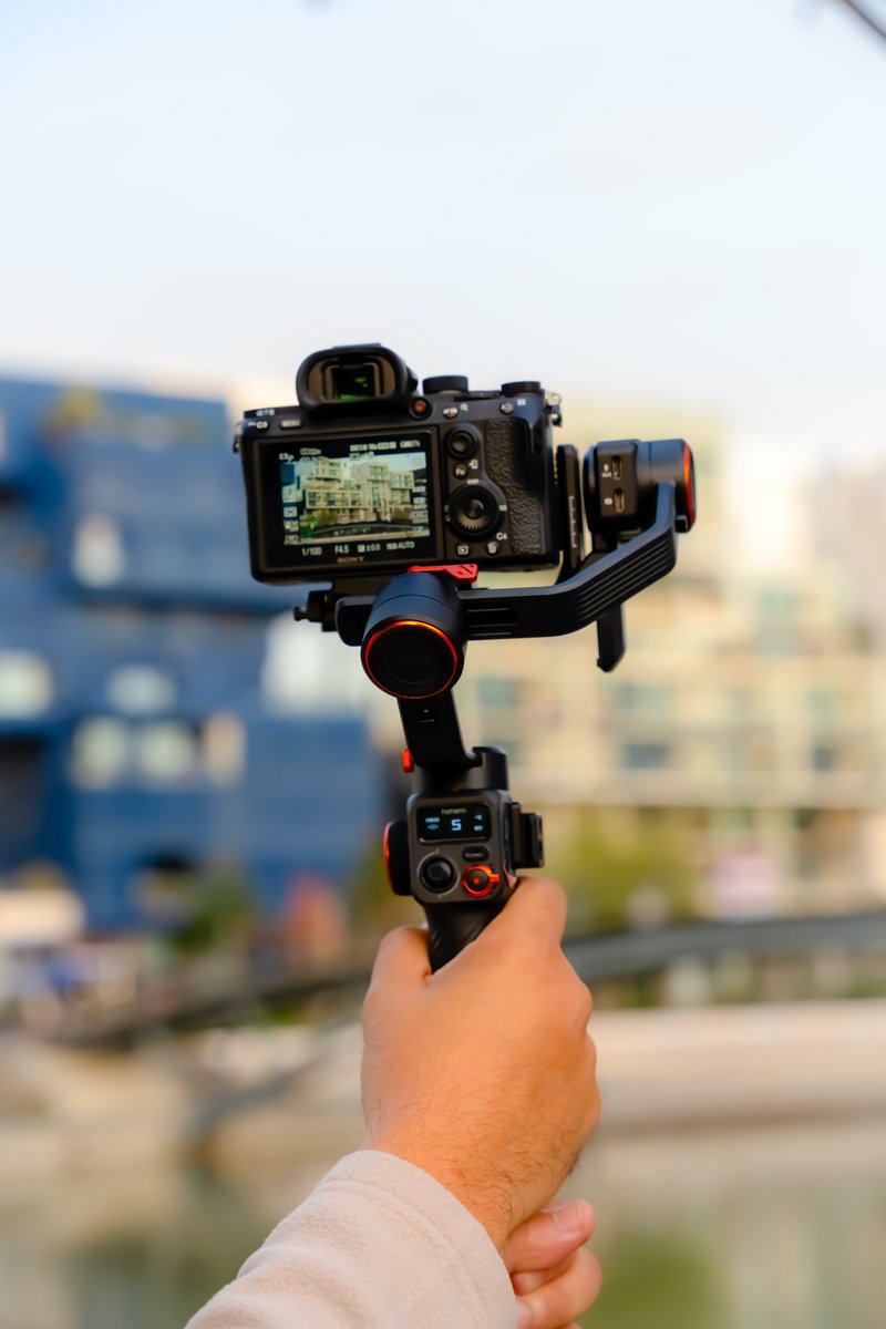 KMiames6440's tweet photo. Engage your audience before and after they watch your videos with custom intros and outros from fiverr
https://t.co/5zJhZEyI4E
#videoanimation #fiverr https://t.co/8rt8mmf1Hj
