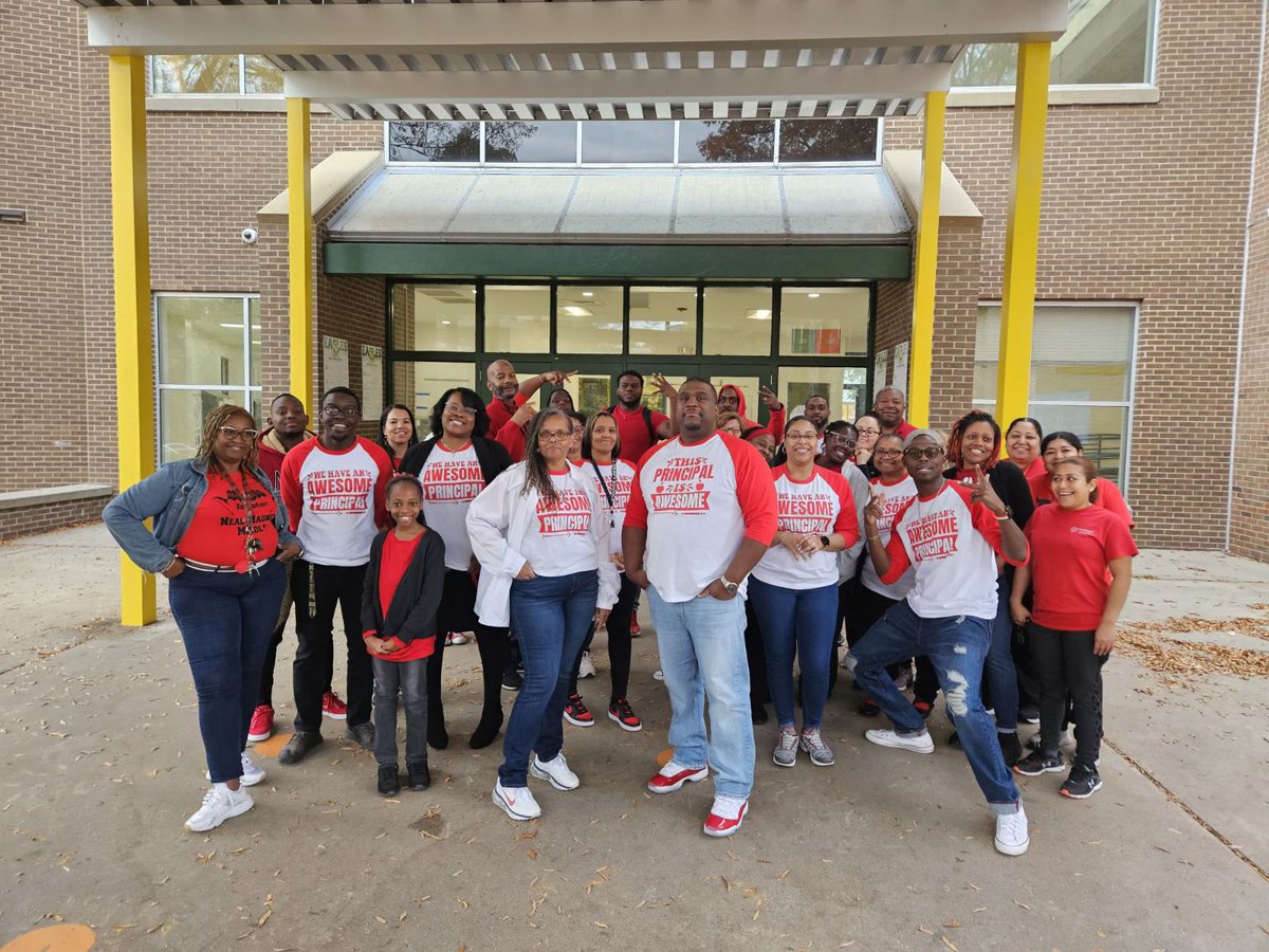 #red4ed #WeAreNeal #NealorNothing #RiseUp @MrTCovington @tawandahedgspe2 @ne1smilez @cwbarringer @DJonesDPS