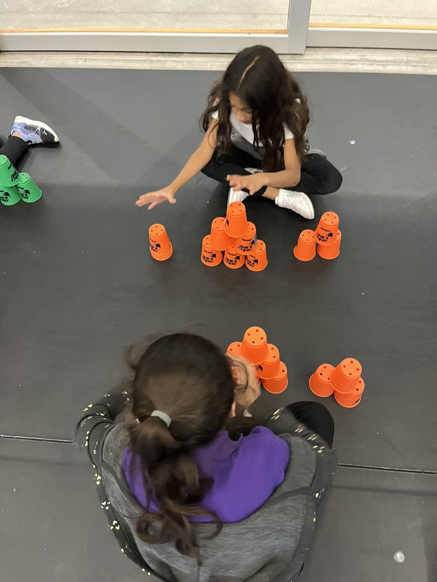 TrilloMayra's tweet photo. @SolarSTEAMGirls have had a great time participating in the #StackUp2023 event, which attempts to get the most people sport stacking at multiple locations around the world 🌎 @DallasISD_HPE https://t.co/Q4h3bHmTRV