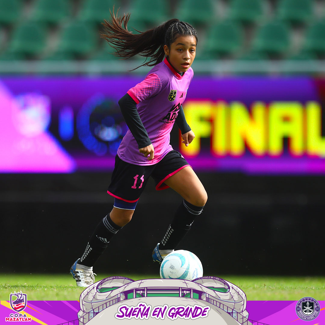 CopaMazatlan's tweet photo. 𝐄𝐧 𝐞𝐥 𝐟ú𝐭𝐛𝐨𝐥 𝐟𝐞𝐦𝐞𝐧𝐢𝐥, 𝐞𝐬𝐭á 𝐥𝐥𝐞𝐧𝐨 𝐝𝐞 𝐟𝐮𝐞𝐫𝐳𝐚 𝐲 𝐝𝐞𝐭𝐞𝐫𝐦𝐢𝐧𝐚𝐜𝐢ó𝐧, 𝐚𝐪𝐮í 𝐚𝐥𝐠𝐮𝐧𝐨𝐬 𝐦𝐨𝐦𝐞𝐧𝐭𝐨𝐬 𝐞𝐦𝐨𝐜𝐢𝐨𝐧𝐚𝐧𝐭𝐞𝐬 𝐝𝐞𝐥 𝐅𝐮𝐭 𝐅𝐞𝐦 𝐞𝐧 𝐂𝐨𝐩𝐚 𝐌𝐚𝐳𝐚𝐭𝐥á𝐧 🙋‍♀️⚽️💯
.
#CopaMazatlán #mazatlánfc #fútbol https://t.co/0Nnejv5p3v