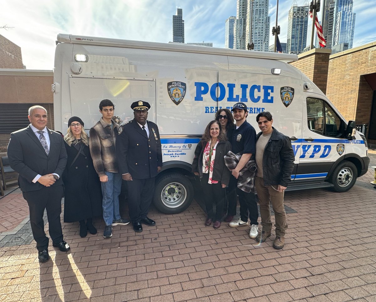 Detective Joseph Paolillo proudly served with the NYPD for 30 years. He was a 9/11 first responder. In 2019, he lost his battle with illness connected to his time at Ground Zero. Today, Joe's family joined NYPD executives and the @nycpolicefdtn for the unveiling of our new NYPD