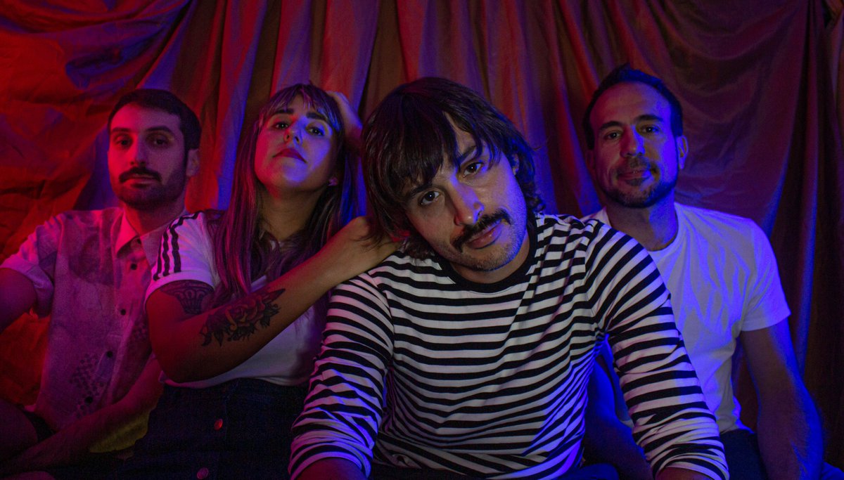 Radio Belcha (@radiobelcha) on Twitter photo 🟦🇺🇾 Aire para "Uruguay Nomá", programado por
<a href="/AmableDonante/">AmableDonante</a>, todos los días la música de nuestros artistas nacionales.
2 buenas bandas tenemos para hoy, escuchamos al trío de "músicas del mundo" <a href="/NingunaHiguera/">Ninguna Higuera</a> y luego la banda indie alternativa @SParacaidas. 🟦🇺🇾 Aire para "Uruguay Nomá", programado por
<a href="/AmableDonante/">AmableDonante</a>, todos los días la música de nuestros artistas nacionales.
2 buenas bandas tenemos para hoy, escuchamos al trío de "músicas del mundo" <a href="/NingunaHiguera/">Ninguna Higuera</a> y luego la banda indie alternativa @SParacaidas.