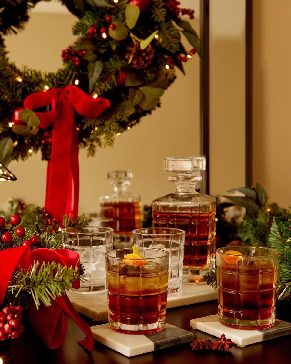 Luxury gifting for the whiskey connoisseur in your life 🥃

@paulcostelloeofficial at Dunnes 

Shop online now: tinyurl.com/4r5ymdms

#christmasshop #paulcostelloeliving #gifting