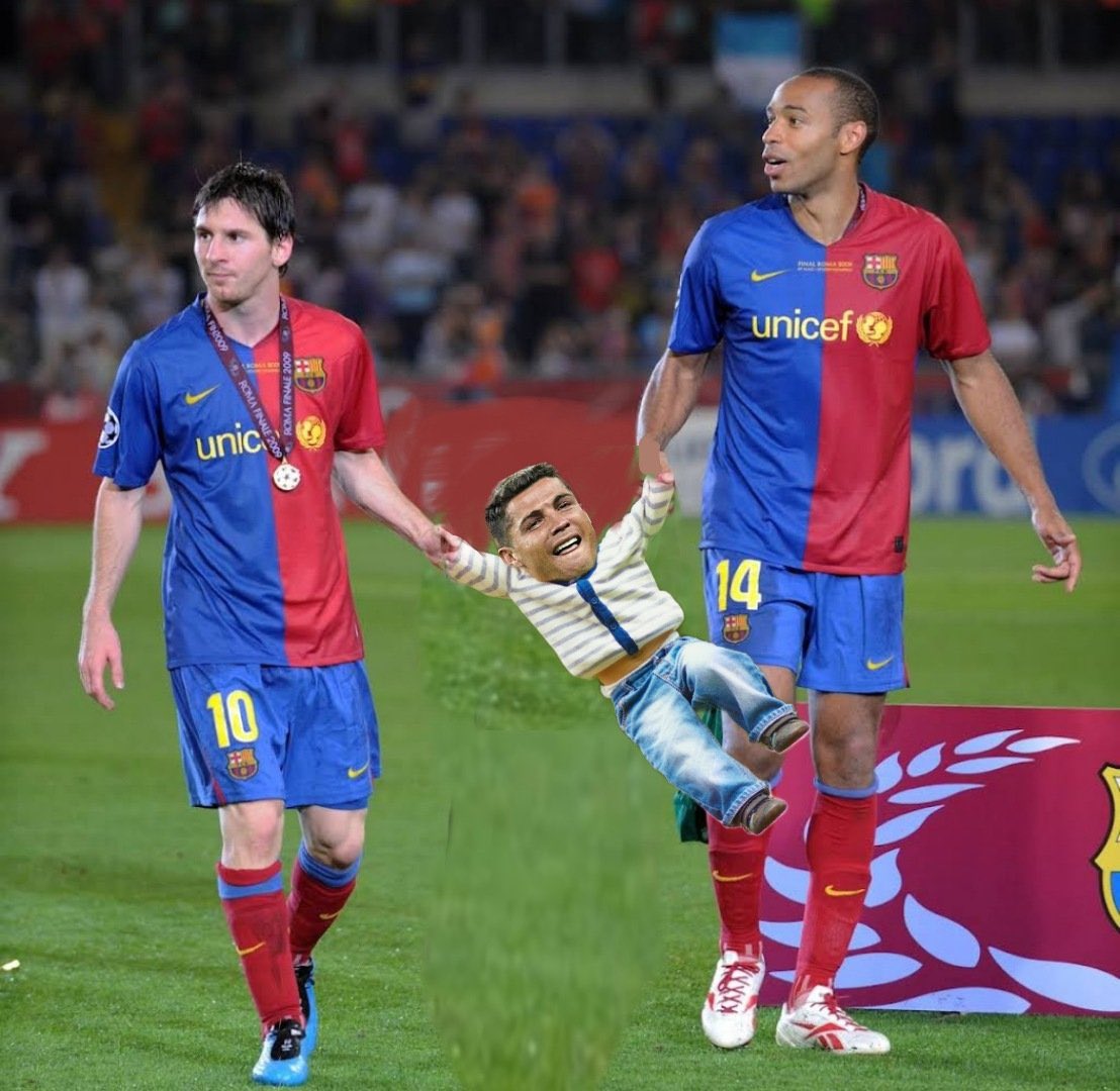 HonestPenalpig's tweet photo. @sparkfyefe @xcreed17 @HARRYSA89892121 @MessiFan019 @lil_cockie1 @Vigoz_909 @HishamMasery @TrollFootball https://t.co/5o6IQeKjiK