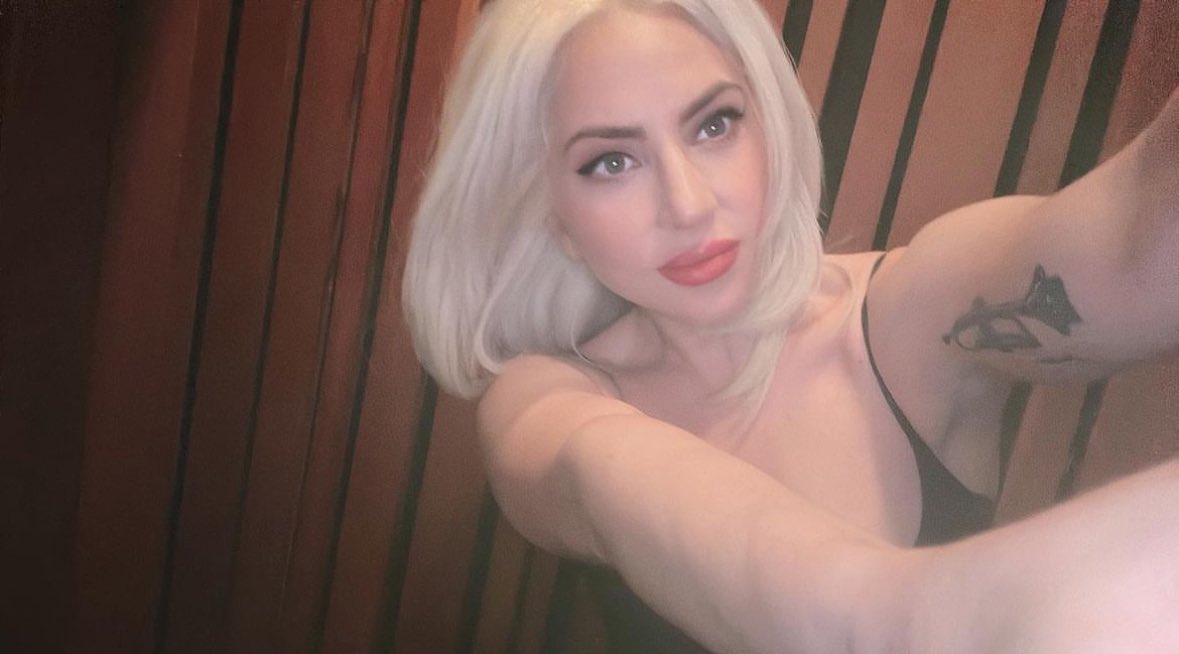 PopBase's tweet image. Lady Gaga shares new photo from the studio. 🎶