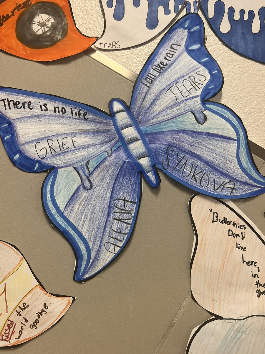 StaffordClass's tweet photo. During our Informational Unit we explored poetry from Children of the Terezin, which was a ghetto in the Holocaust. Students explored imagery within the poem and inferred  characteristics of each author. They created a visual. @ProsperRushing #RushingAllAlways @ProsperISD https://t.co/91rwZOlvEG