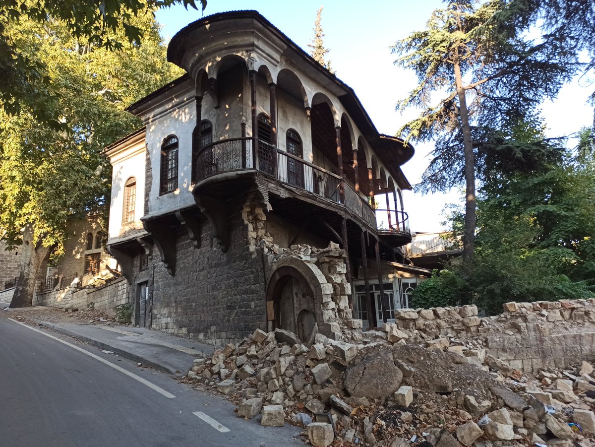 Türkiye'nin en güzel sivil mimari eserlerinden Çiftaslan Konağı.
Kahramanmaraş.
1- 2022 Eylül
2- 2023 Eylül