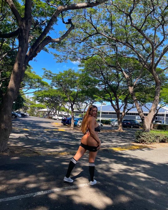 I need all my stepsons to step to the front of the line roll call https://t.co/vgDglZFyMy<a href="/tag/hawaii"class="tags"><span>#hawaii</span></a><a href="/tag/oahu"class="tags"><span>#oahu</span></a><a href="/tag/hugetits"class="tags"><span>#hugetits</span></a><a href="/tag/jugs"class="tags"><span>#jugs</span></a>