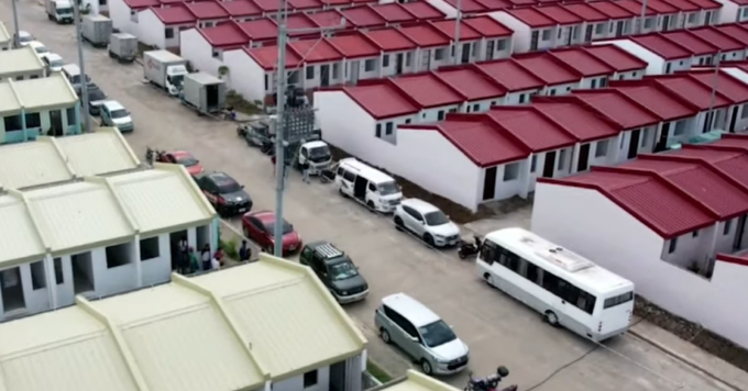 BayanihanToday's tweet image. The lawmaker's initiative to support delinquent beneficiaries of the government's housing program reflects a compassionate approach to address challenges and prevent eviction, ensuring that individuals have an opportunity to secure their homes. #HousingProgram