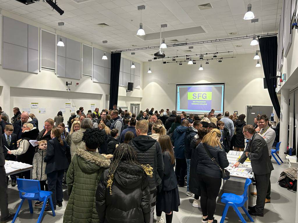 bmatsfg's tweet photo. What an excellent Year 7 Welcome Evening.
Thank you to all our parents/carers for attending. Thank you for your unwavering support. Thank you for our gifts. And last but not least, thank you for our beautiful Gibberdians.
#TeamSFG 💙💛 https://t.co/Wh2YOxUUZI