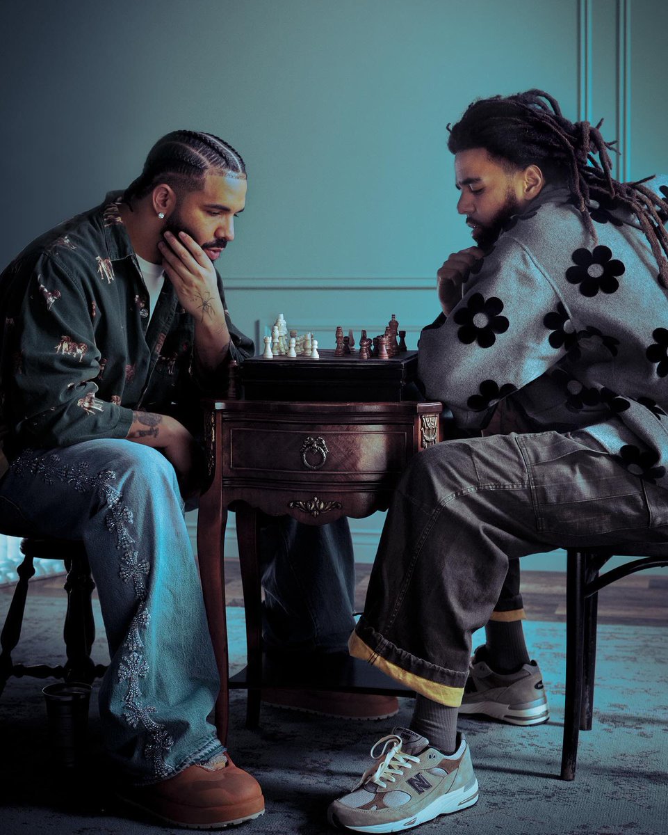 First Person Shooter ♟️