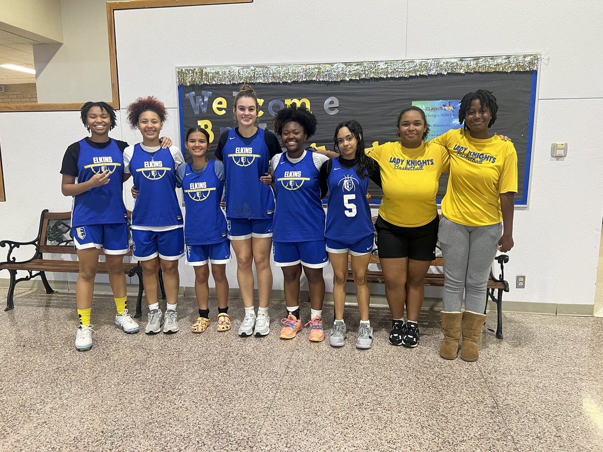 elkins_girls's tweet photo. Lady Knight BASKETBALL “Leadership Panel” 📝🗣️🏀

1st meeting was a success.💪

We are so excited for what this new dynamic will bring to our Program!!

<CreatingLifeLongLeaders

#SelfAccountability
#StudentOwnership
#Mentorship

@djackson11SU @EHS_Knightswire  @FBISDAthletics https://t.co/tCqKuMIrTM