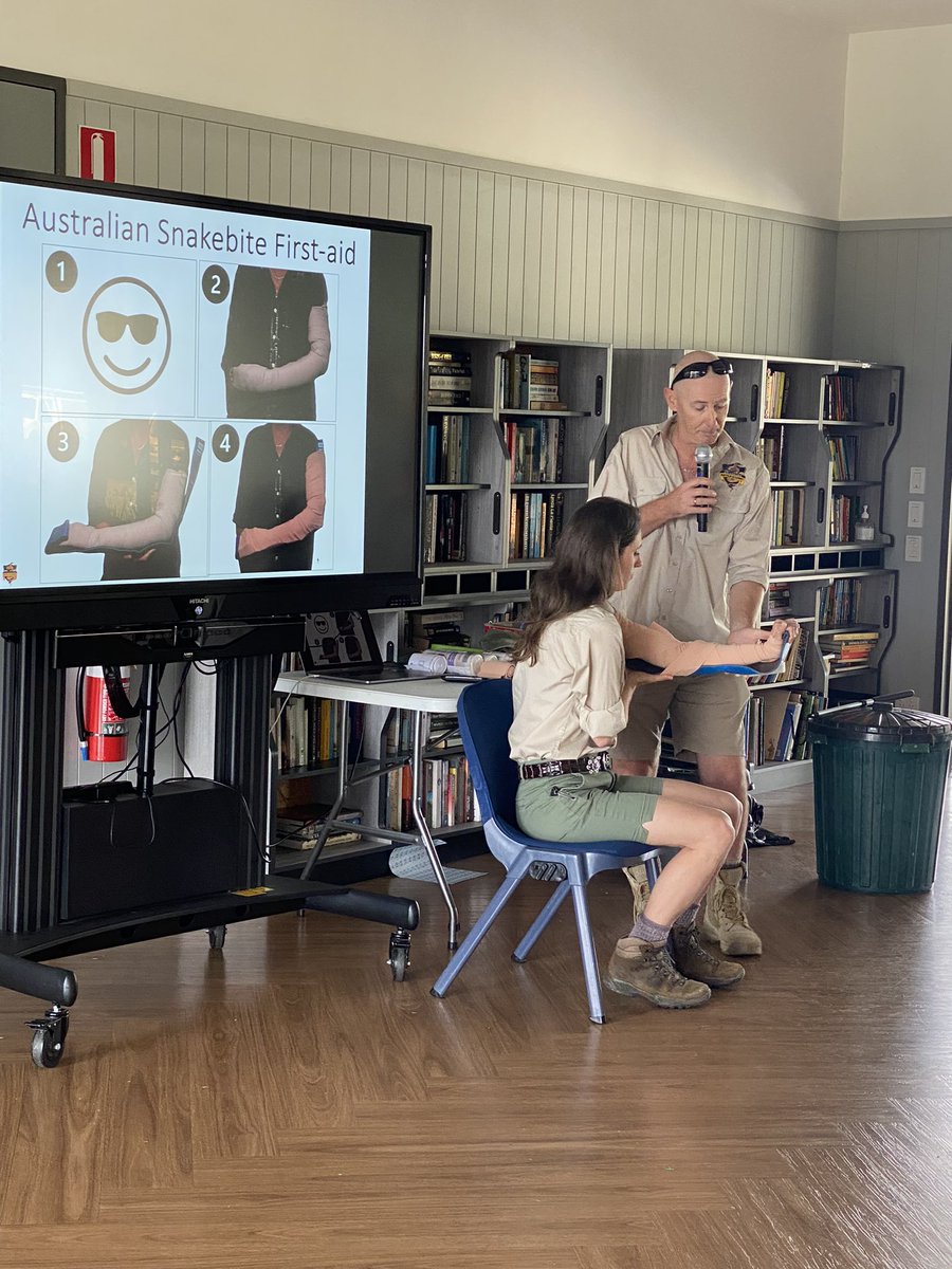 CNZdenek's tweet photo. 10 people &amp; 35 cats/dogs are bitten by snakes every DAY (on ave.) in Australia during warmer months (Aug-May). Most bites are retaliatory, due to attacks on snakes. To help prevent snakebite &amp; reduce that burden, we do snake education. Like this, incl’g a ✋s-on 1st-aid workshop! https://t.co/v7pri66fLP