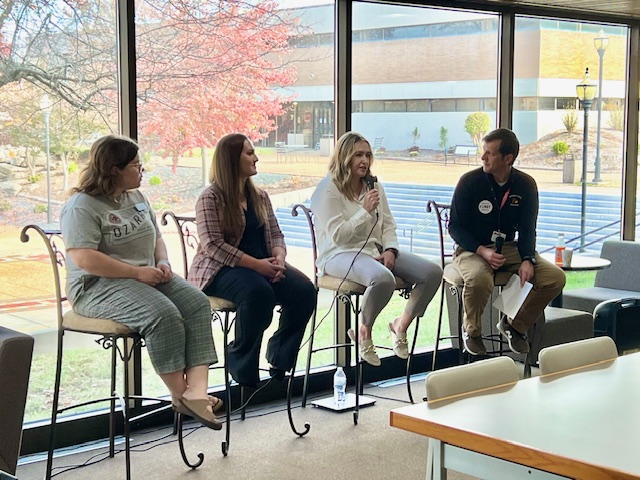 Mineral Area College Library tweet media