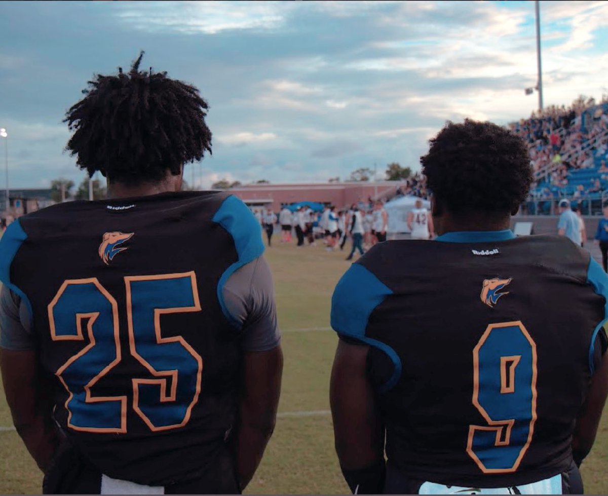 Kantkeepup_Mali's tweet photo. #BattleBrothers @itsnot_Trae https://t.co/rharVOocNl