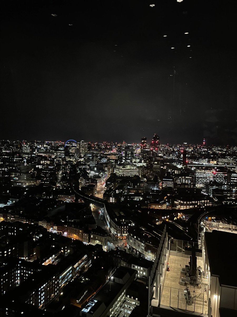 cythara_2011's tweet photo. "Embracing the vibrant energy of London's nightlife tonight – the city comes alive after dark! 🌃✨ #LondonNights #CityLights" https://t.co/YUiQwA2Txz