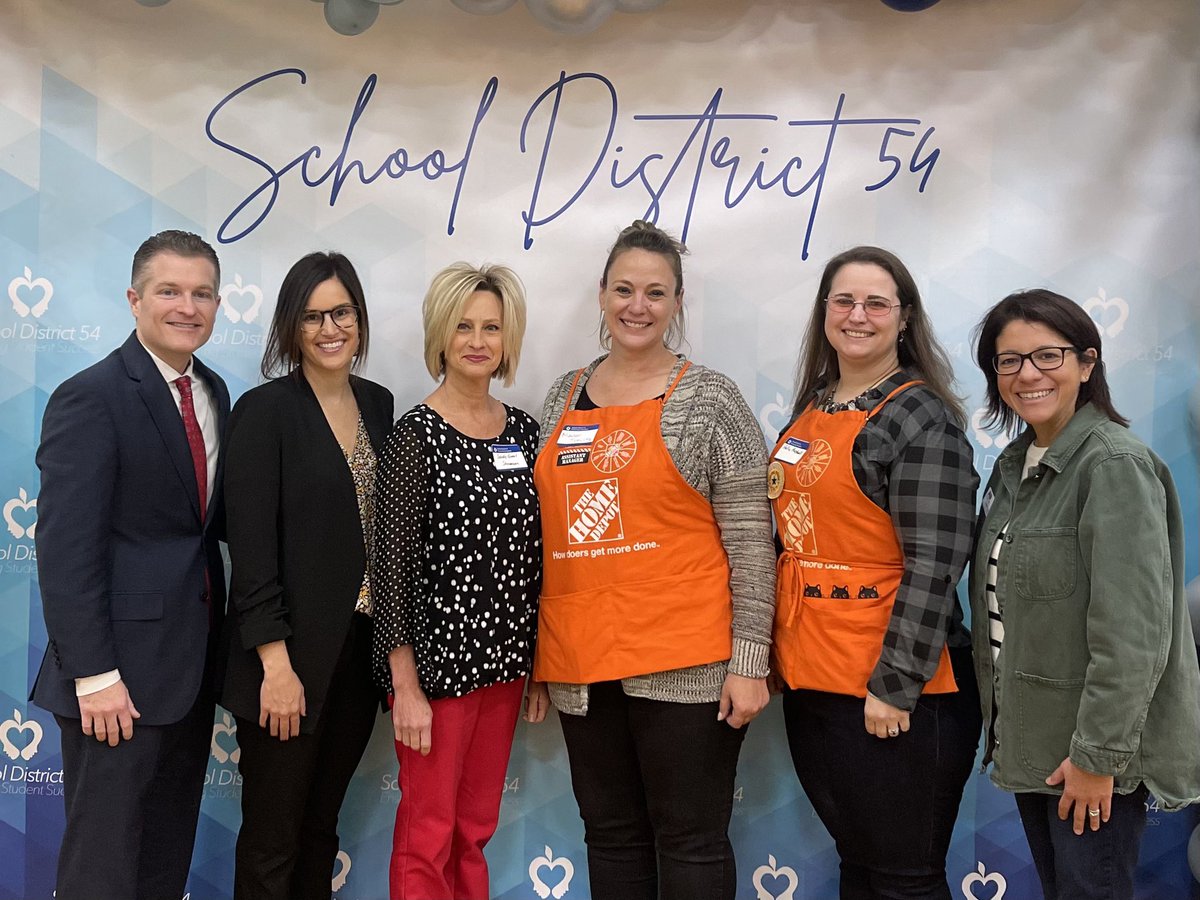 Stevenson_D54's tweet photo. Thank you to the Elk Grove Village @HomeDepot for partnering with Stevenson to provide supplies for our garden club, holiday decorations &amp; so much more! 

They were recognized today as a #SuperPartner at the @D54Foundation breakfast. 

Thanks helping us to ensure student success! https://t.co/PlwKY5QF1H