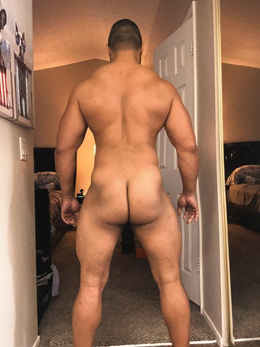 Dillon Diaz - It’s hump day so here is some ass. 🍑 https://t.co/YQ3r9JJXV6