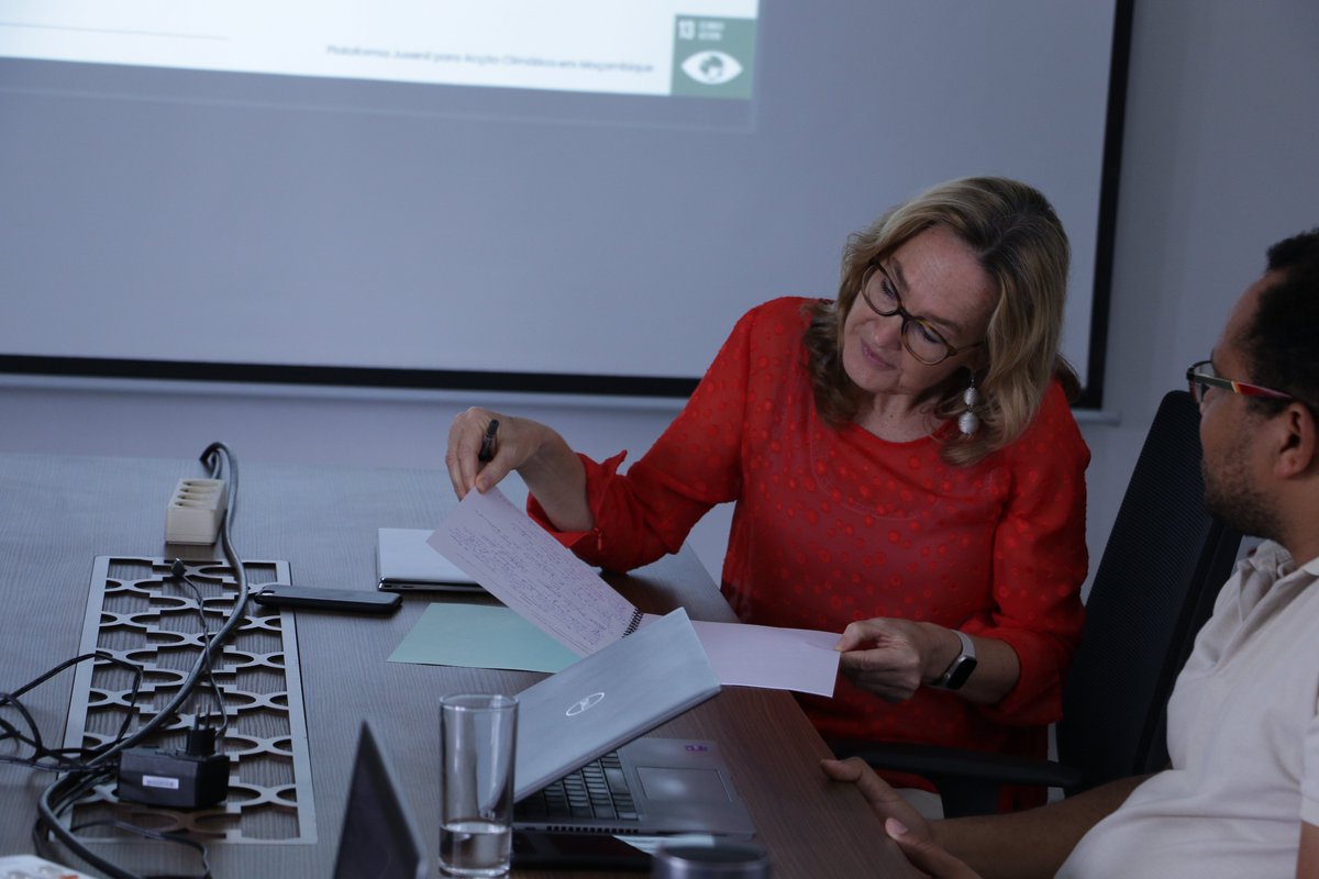 YcacMoz's tweet photo. Today, we reached a significant milestone by handing over the Declaration of Children and Youth on Climate Change in Mozambique for endorsement to the Country Director of Save the Children in Mozambique. This moment symbolises a powerful union in defense of a sustainable future. https://t.co/bNMpc6ruhY